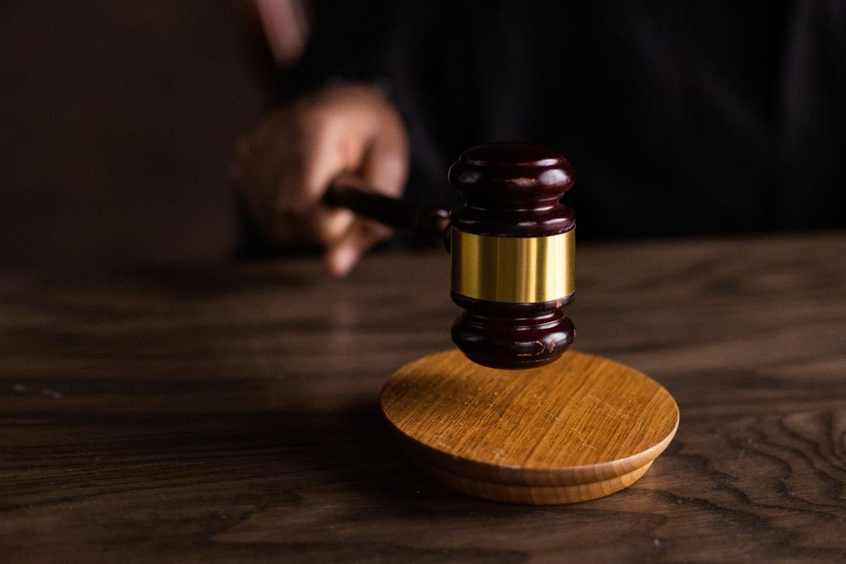 4 errores legales comunes al comprar o vender una propiedad